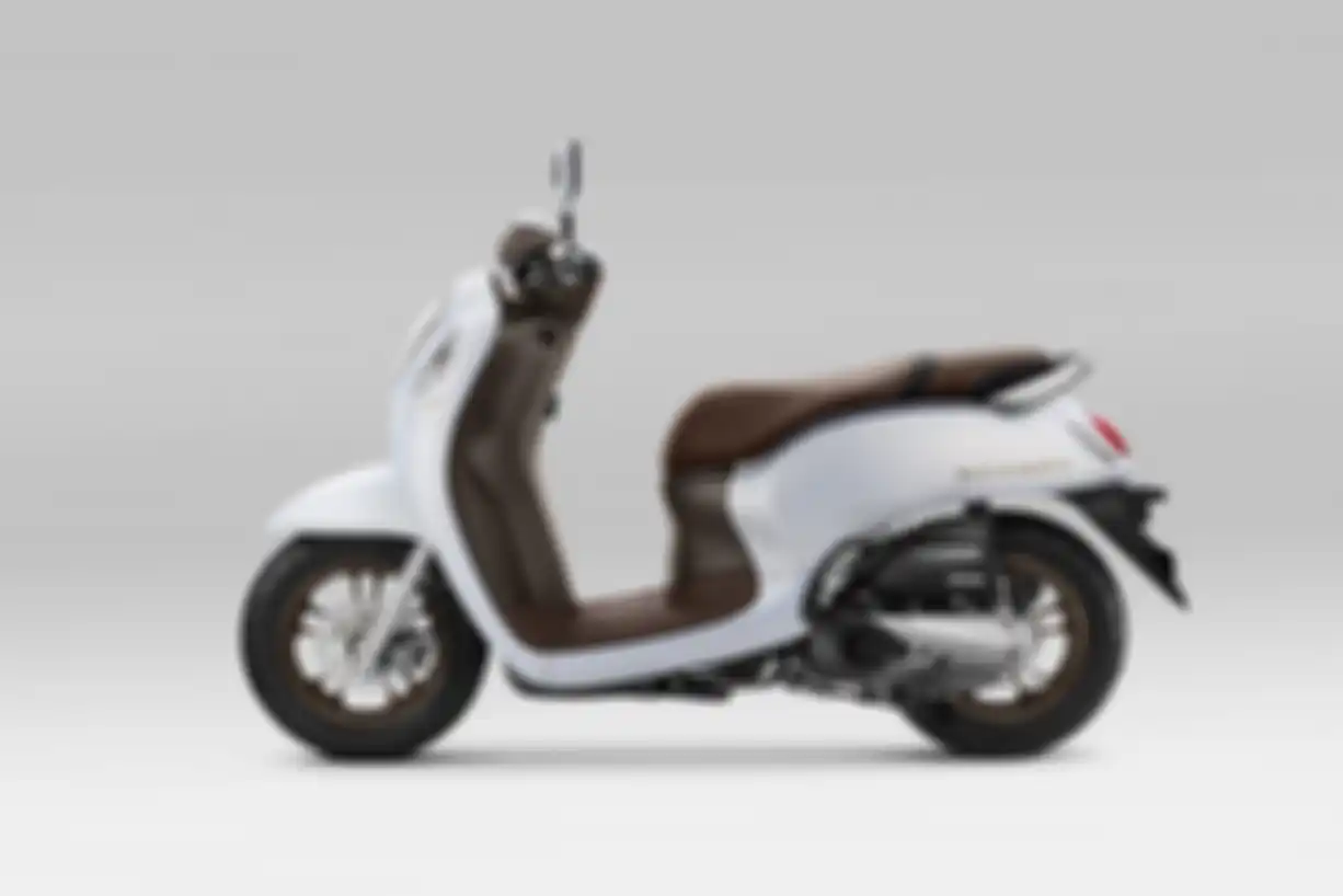 New Honda Scoopy Prestige White