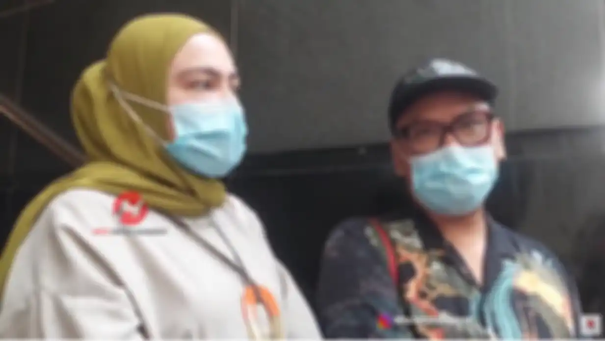 Uya Kuya dan Astrid Kuya.