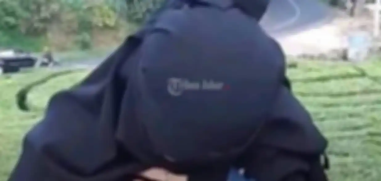 Viral video perempuan bercadar lakukan hal tak senonoh di kawasan wisata kebun teh Ciwidey, Jawa Barat