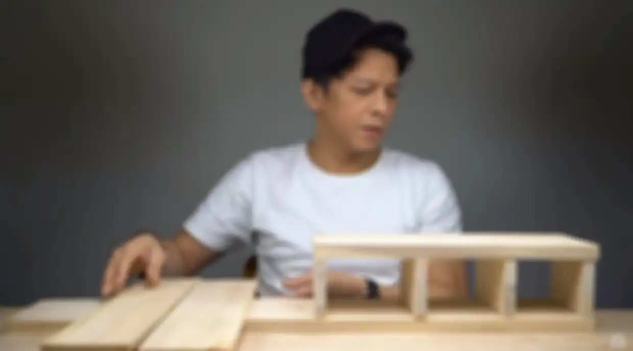 Ariel Noah bikin rak gundam sendiri