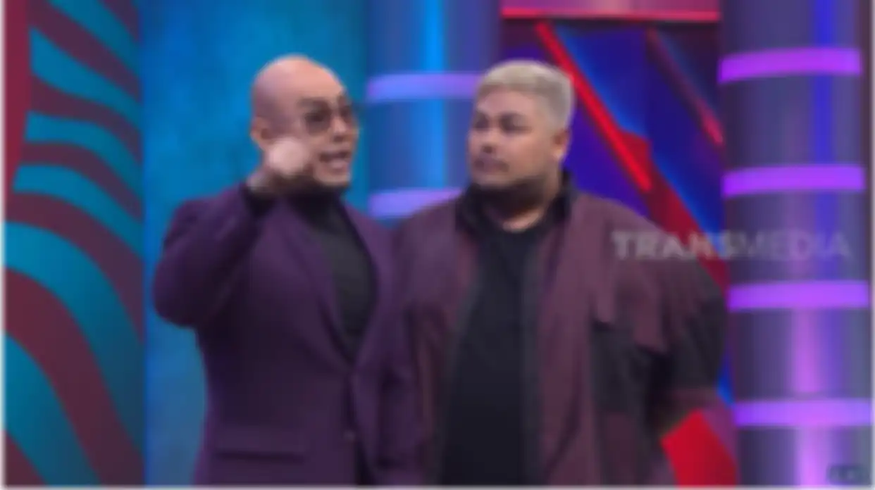 Deddy Corbuzier bantah pernah nikah siri.