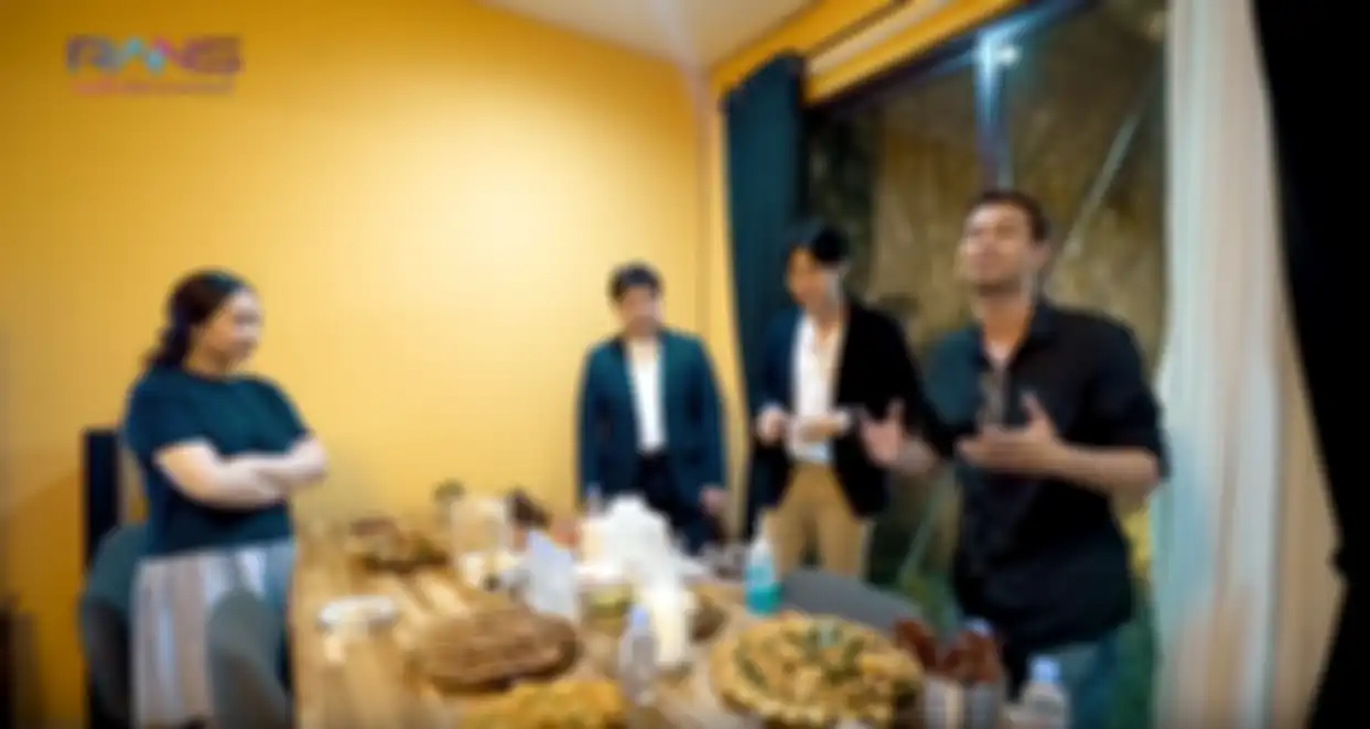Siwon coba makanan khas Indonesia di rumah Raffi Ahmad dan Nagita Slavina