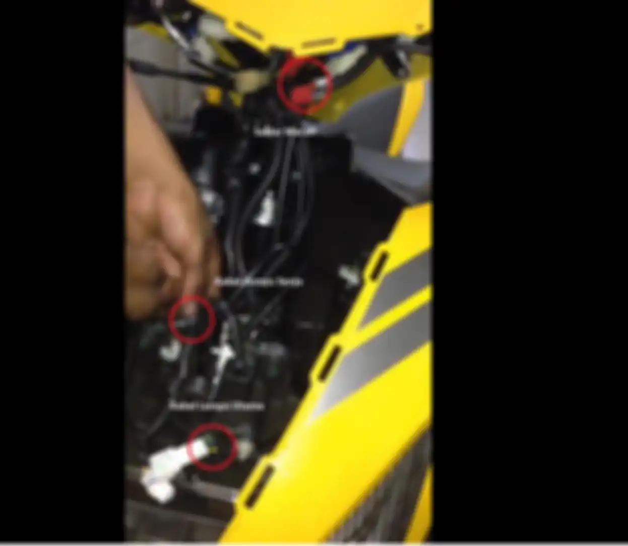 Posisi kabel lampu Yamaha Aerox 155