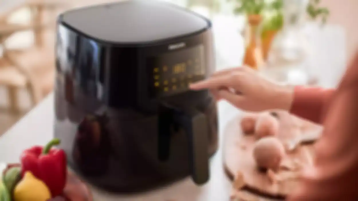 Teknologi digital pada Philips Airfryer, beri kemudahan dan kepraktisan penggunaan.