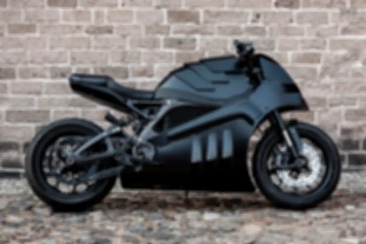 Modifikasi Harley-Davidson LiveWire garapan Moto Adonis.