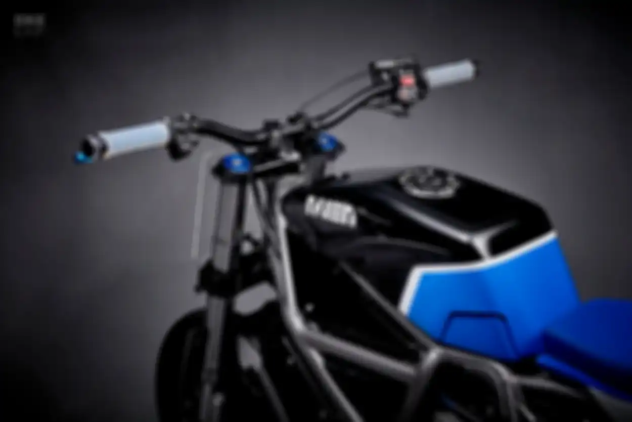 Tangki custom diberi kelir ala NUEN.