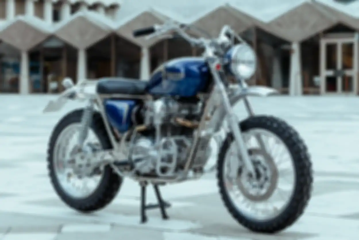 Modifikasi motor Kawasaki W650 ala desert sled.