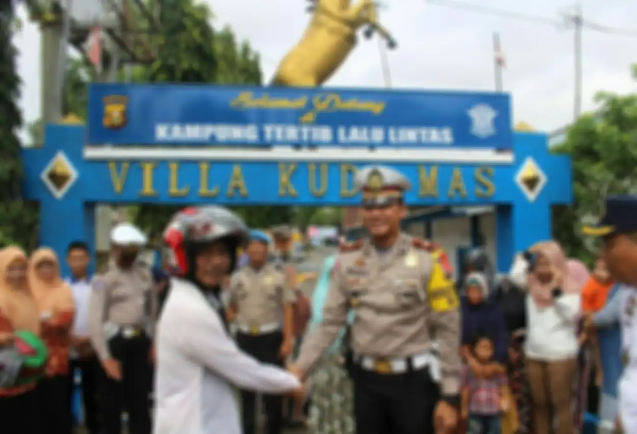 Perumahan Villa Kuda Mas di pinggir Jalan Lintas Timur (Jalintim) Desa Muara Baru Kecamatan Kayuagung Kabupaten Ogan Komering Ilir (OKI).