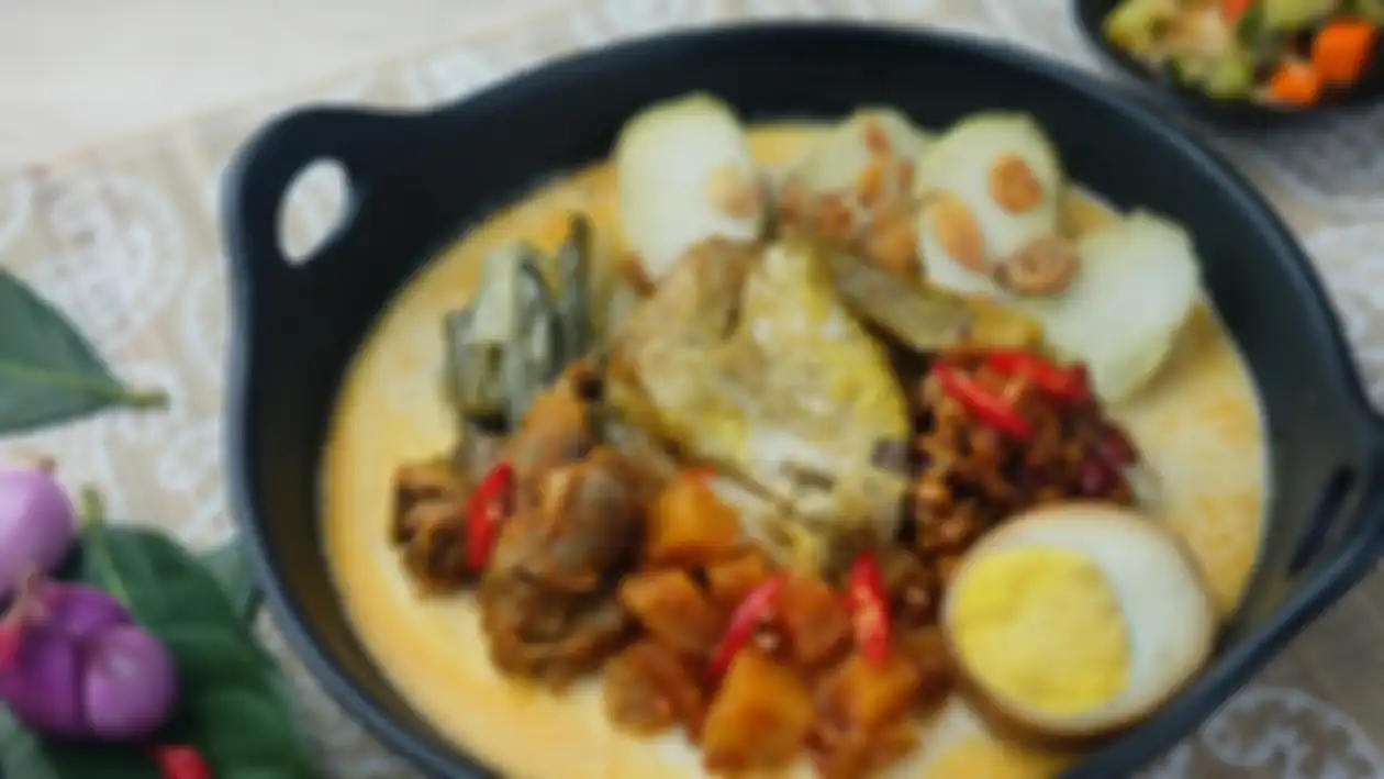 Ketupat opor Lebaran