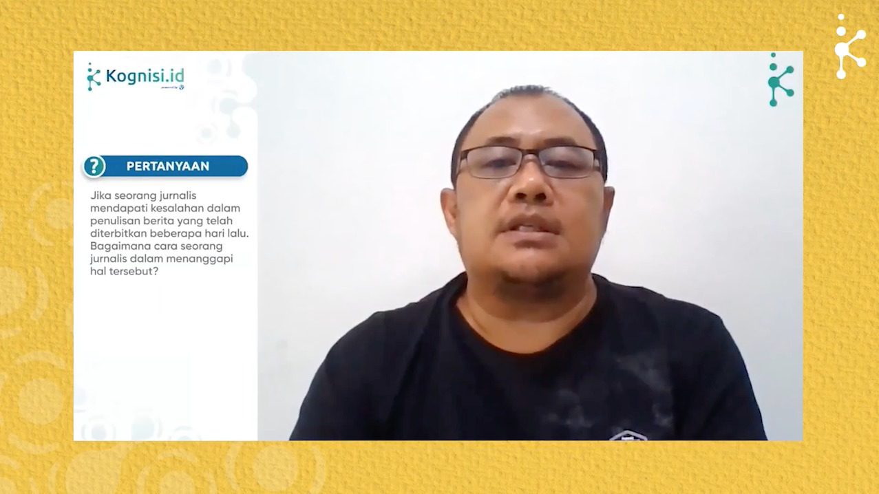 Managing Editor at Kompas.com Heru Margianto menjawab pertanyaan peserta di pertemuan kedua dari Jurnalisme Berkebangsaan