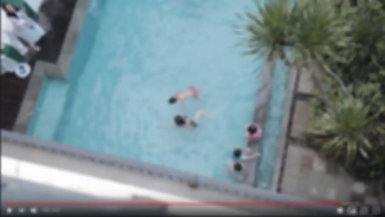 Private pool di kediaman BCL