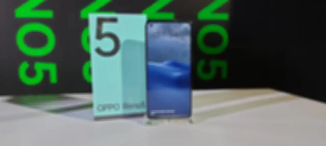 Layar Oppo Reno5