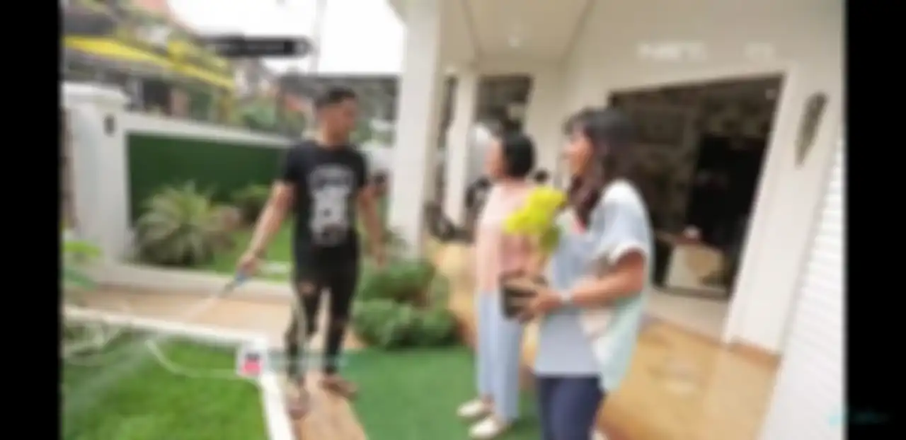 Dampingi Hengky Kurniawan Hingga Jadi Wabup Bandung, Istri Cantiknya Difasilitasi Rumah Mewah dengan Dapur yang Bikin Betah Masak