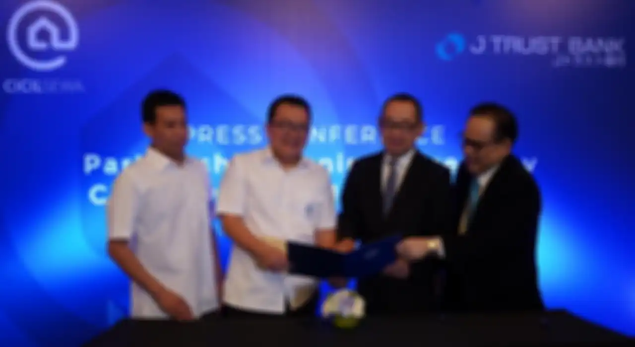 Penandatanganan MOU kemitraan antara CicilSewa dan J Trust Bank (6/2/20).