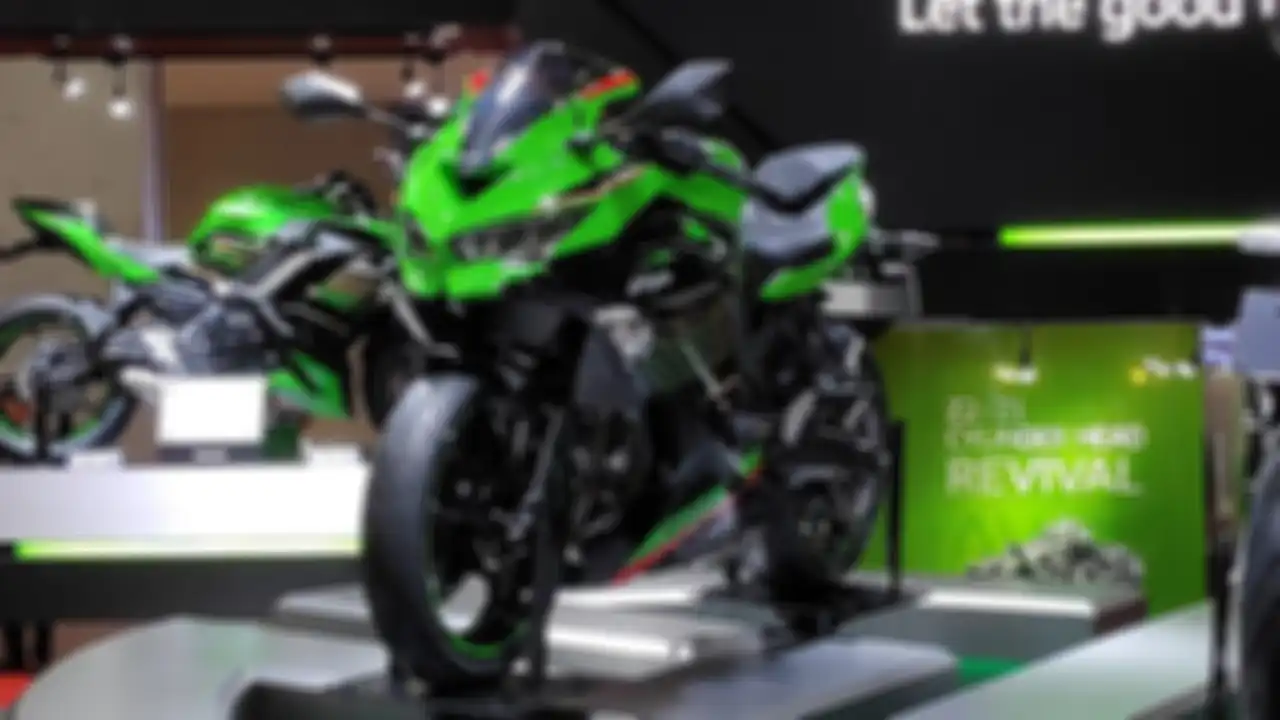 Kawasaki Ninja ZX-25R, Ninja 250 4 silinder dirilis di Tokyo Motor Show 2019 akan punya tiga pilihan warna?
