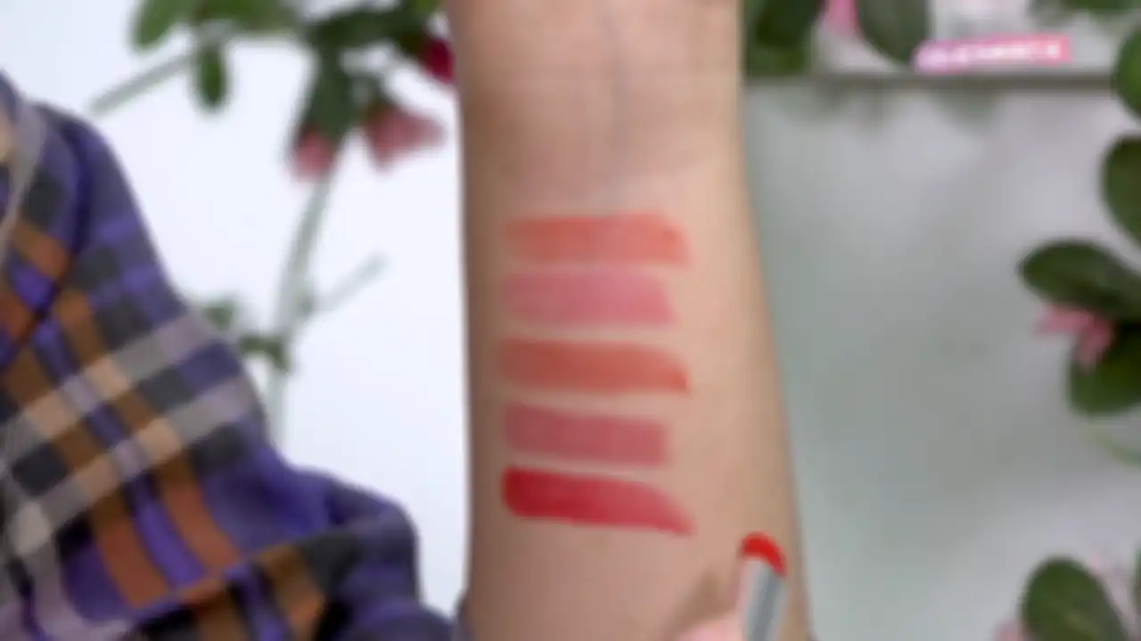 RED-A Lip Glo Color Balm no. 505 (Red Mojito)