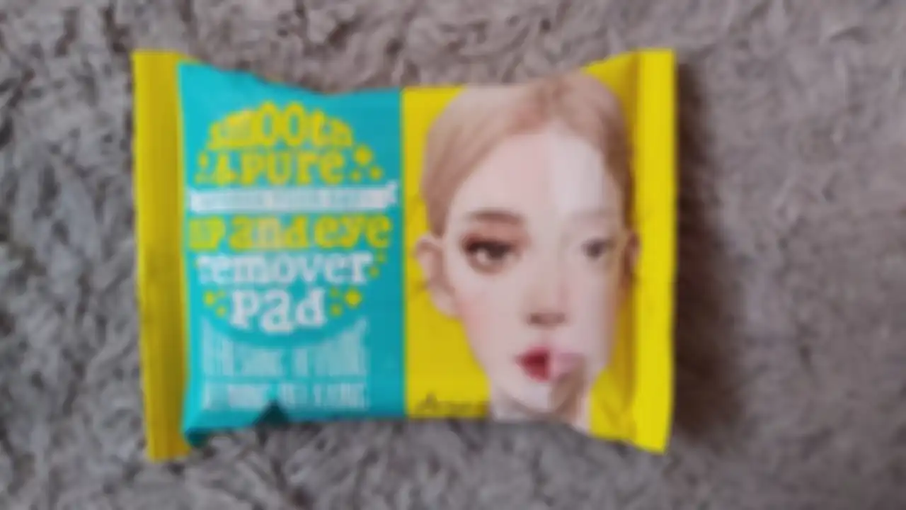 Ariul Smooth & Pure Lip & Eye Remover Pads