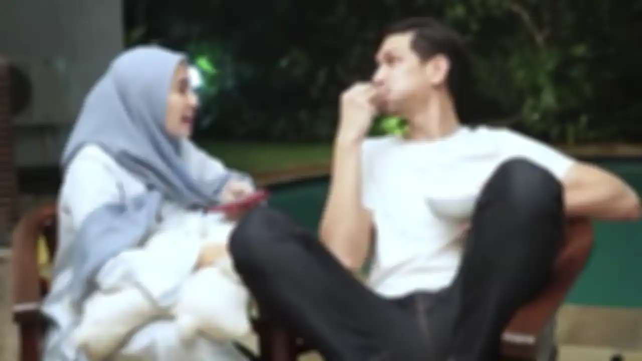 Tatapan Dimas Beck dan Laudya Cynthia Bella bak siratkan ada perasaan