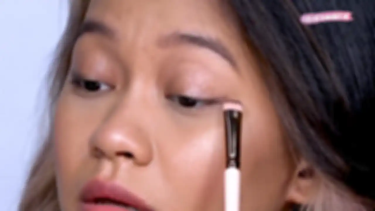 Faded eyeliner