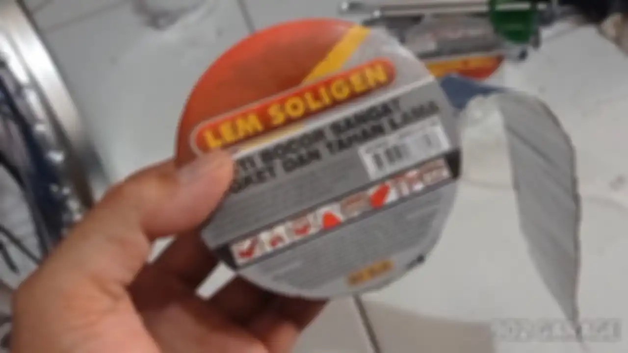 Flex tape atau lem soligen untuk bikin pelek jari-jari bisa pasang ban tubeless