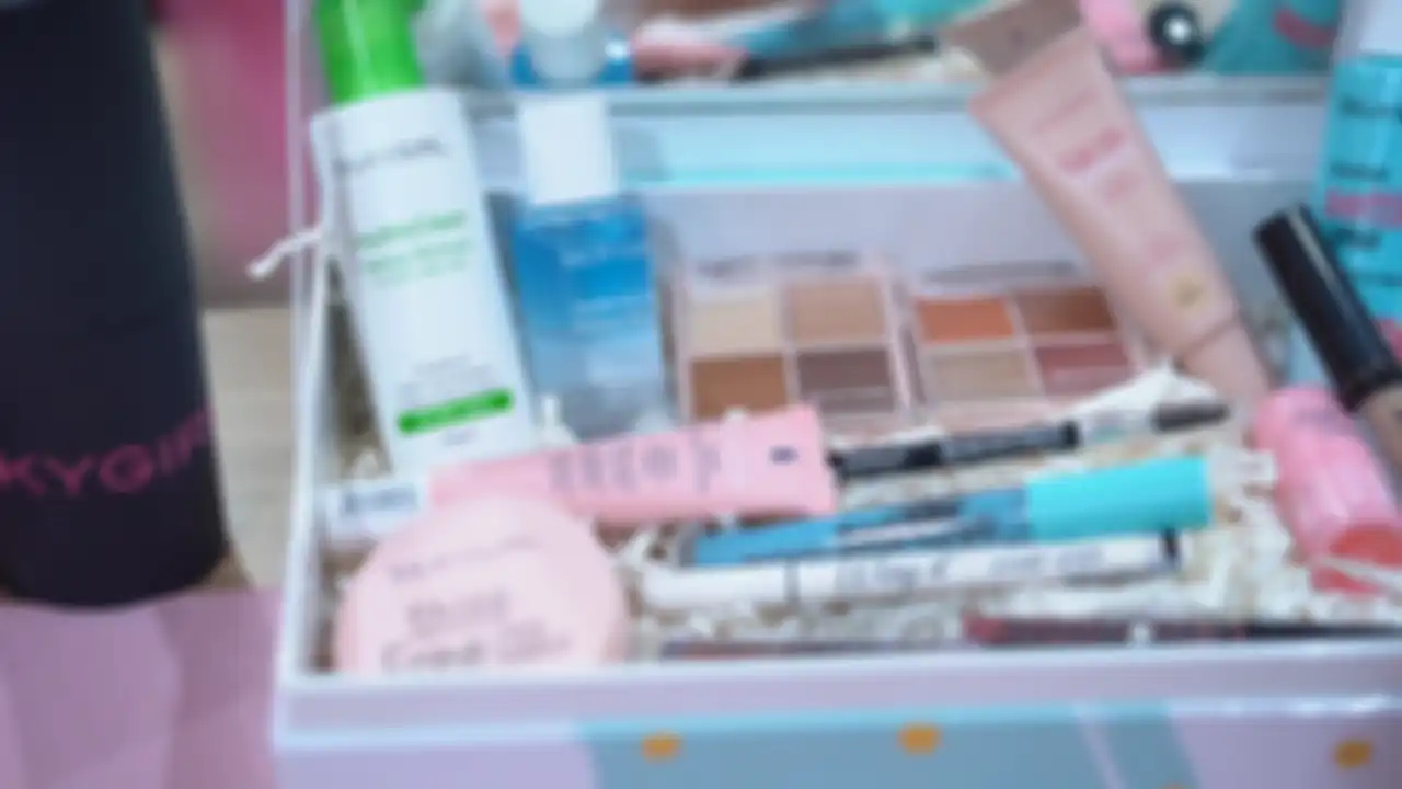 Produk SILKYGIRL yang bisa Besties dan CB Squad gunakan di acara Fun Makeup Class pada Sabtu, 18 Februari 2023 di Mula by Galeri Jakarta