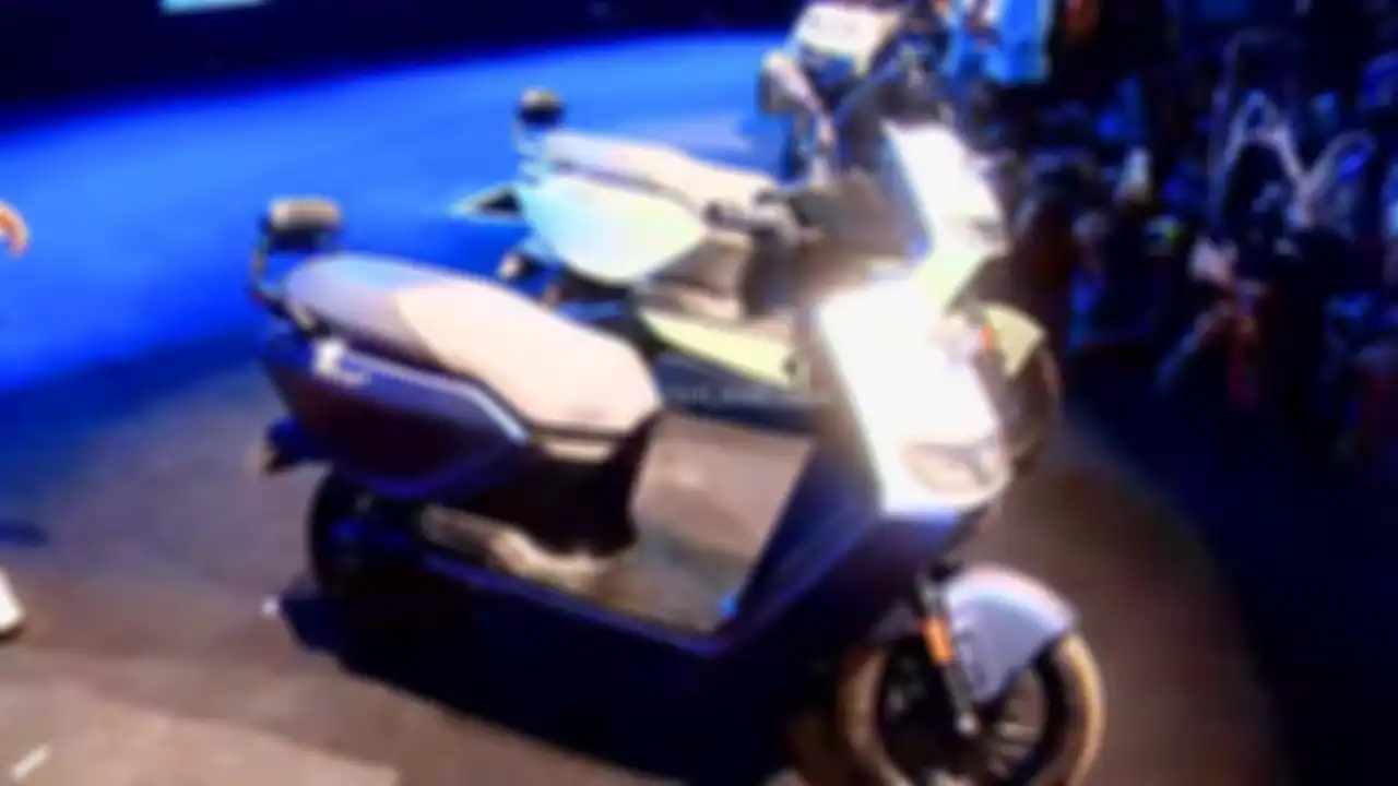 Peluncuran motor listrik Ather Rizta.