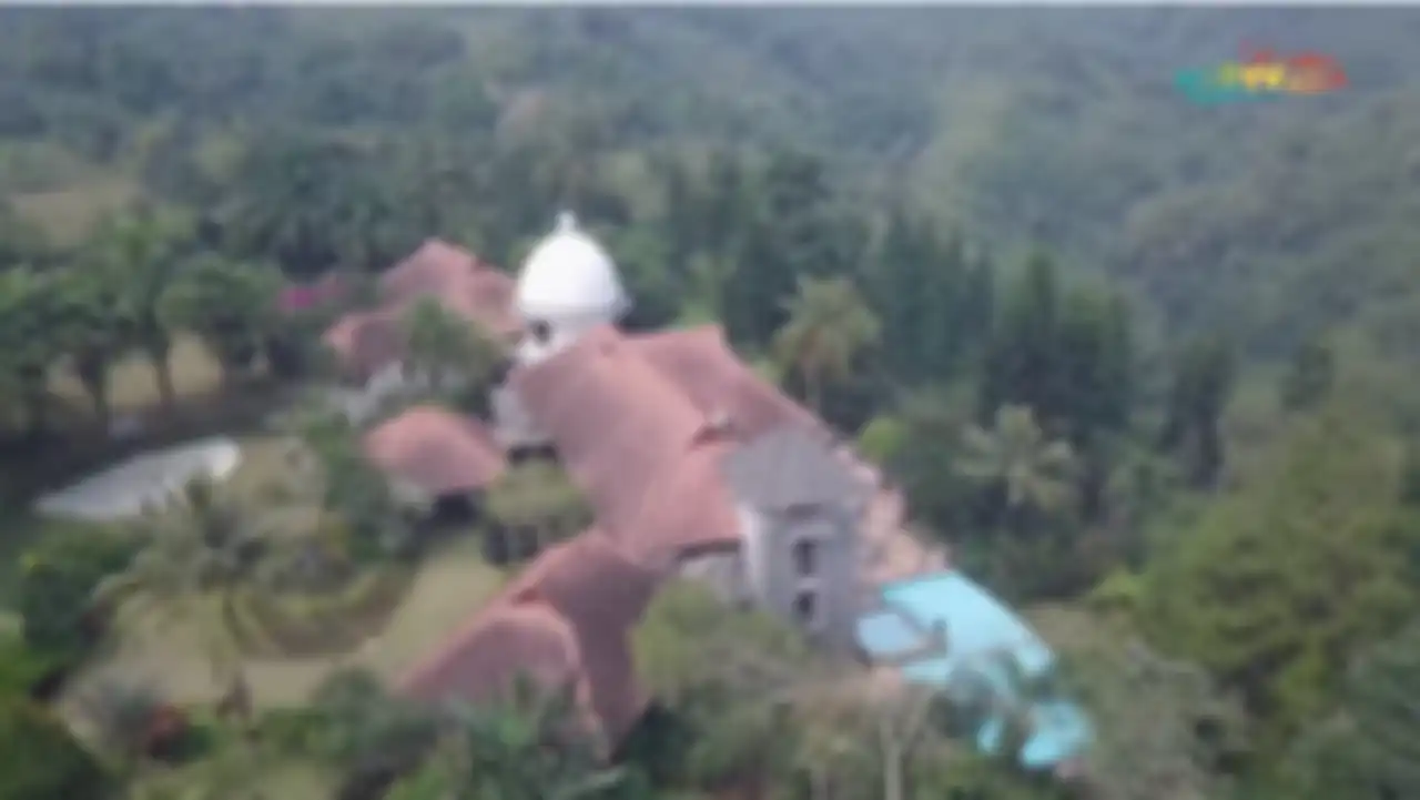 Villa mewah milik ibunda Bams