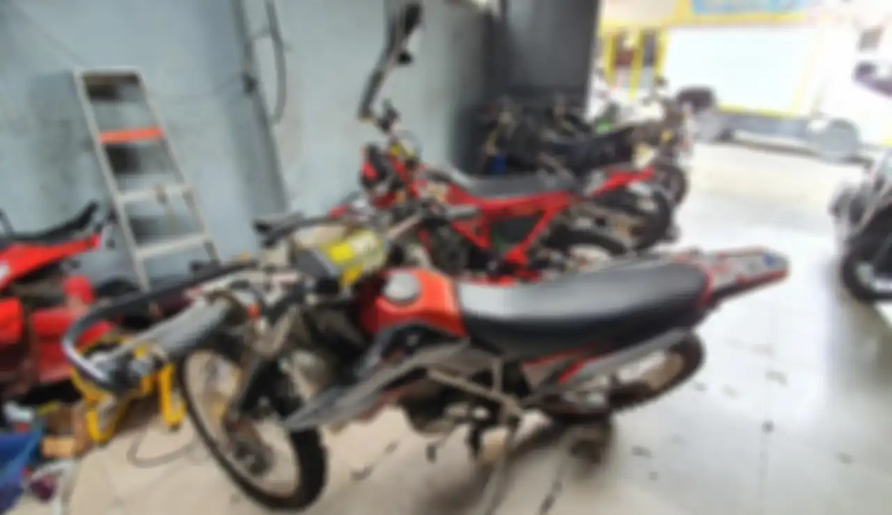Abah Custom, bengkel motor trail jadi rujukan komunitas Kawasaki KLX 150 