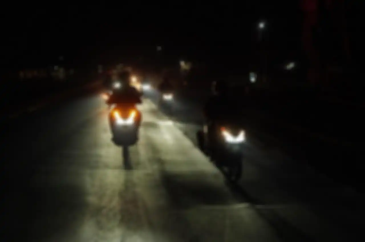 Performa Lampu LED Yamaha Lexi dirasa lebih dari cukup untuk perjalanan malam