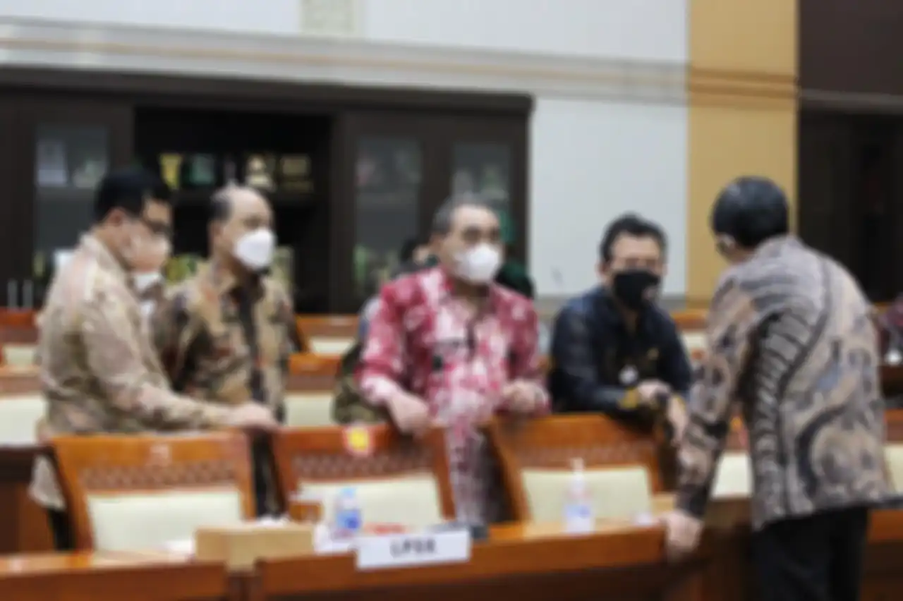 LPSK yang melindungi Bharada E sentil hubungan unik antara Putri Candrawathi dan Brigadir J. Foto sosoknya jadi sorotan.