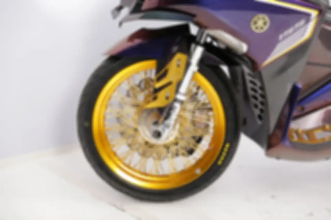 Yamaha Aerox 155 Semi Thailook pemenang kelas Daily di Customaxi Pontianak
