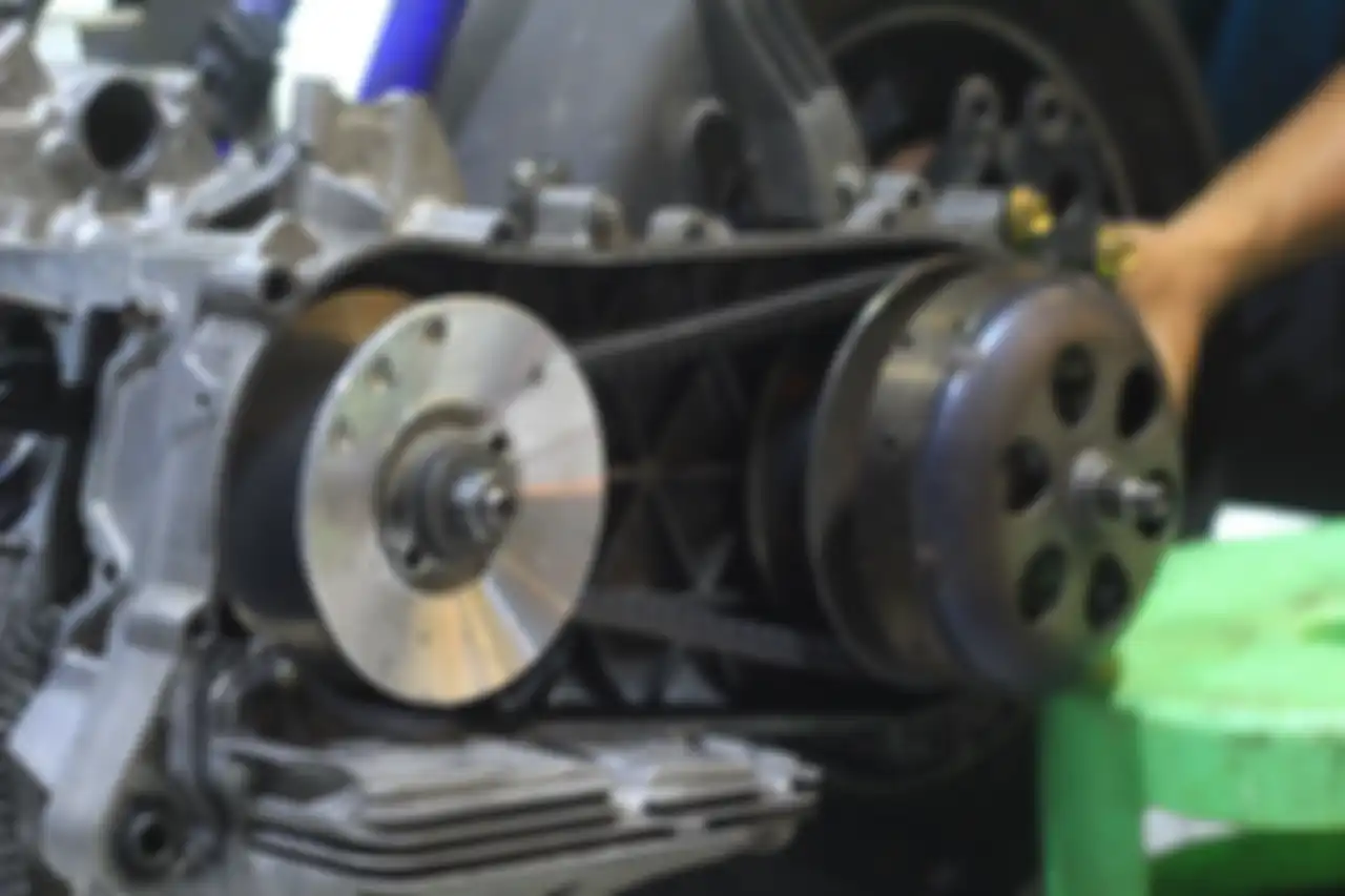 CVT Vespa Sprint, pulley depan disesuaikan derajatnya dengan bobot roller total 60 gram