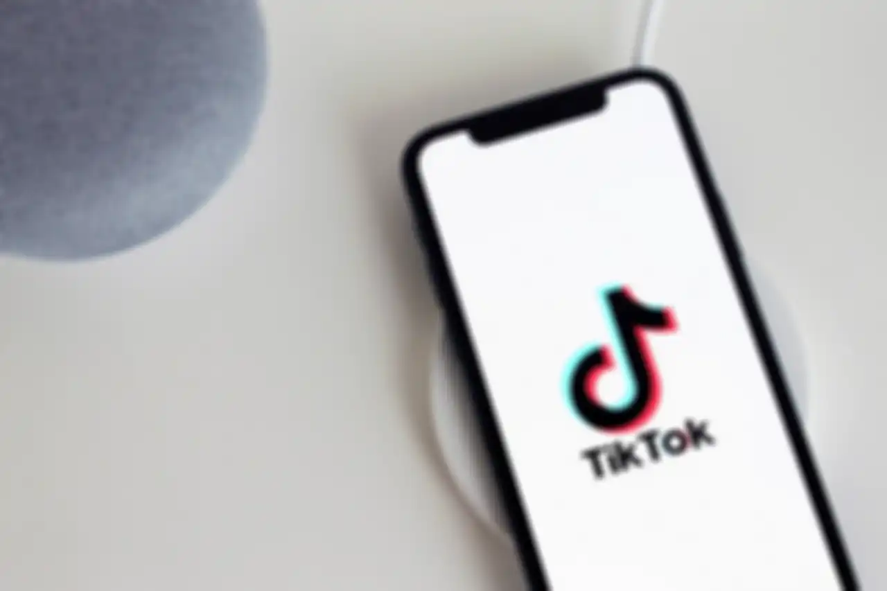Ilustrasi aplikasi TikTok