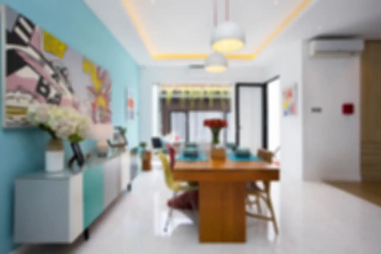 Ruang makan lantai 2 hasil renovasi/ Vindo Design