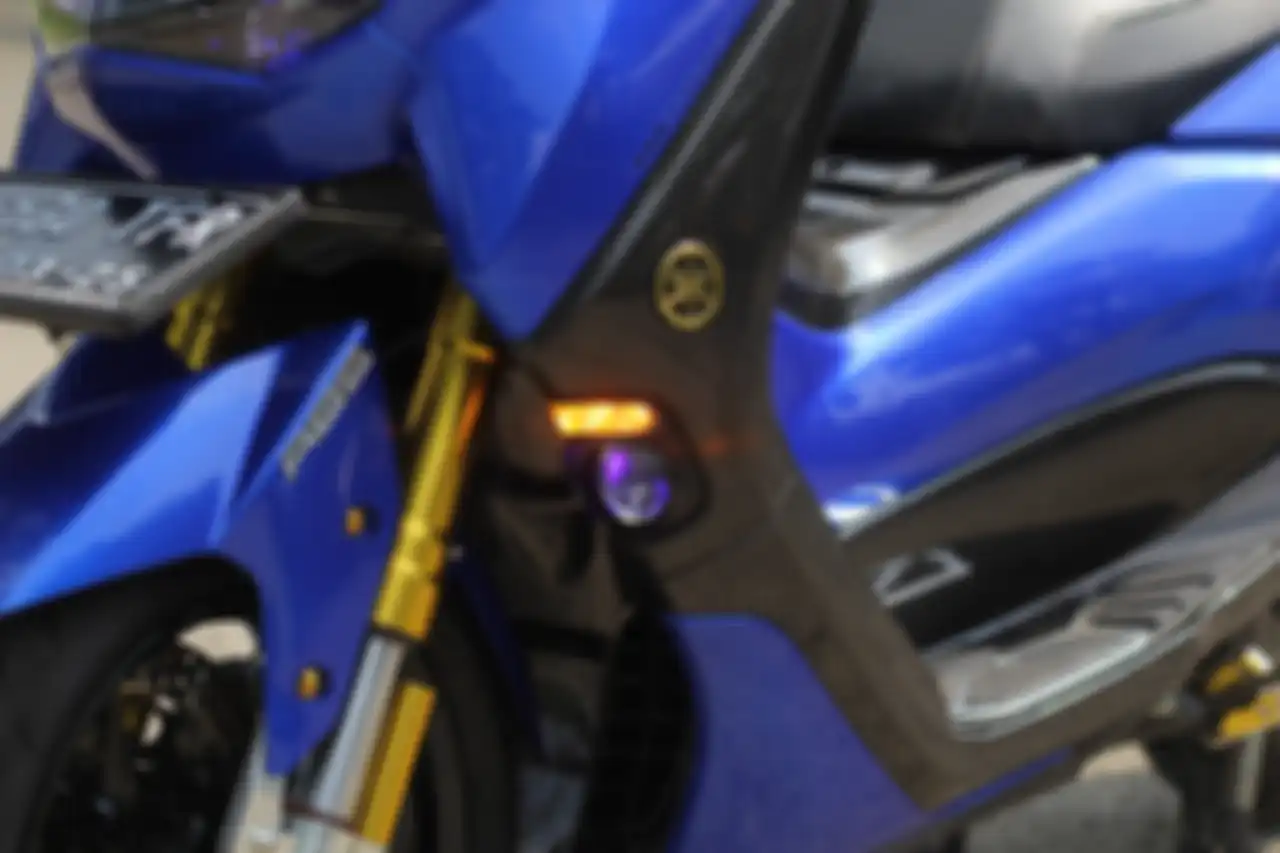 Lampu sein LED bersanding dengan foglamp 3 in 1