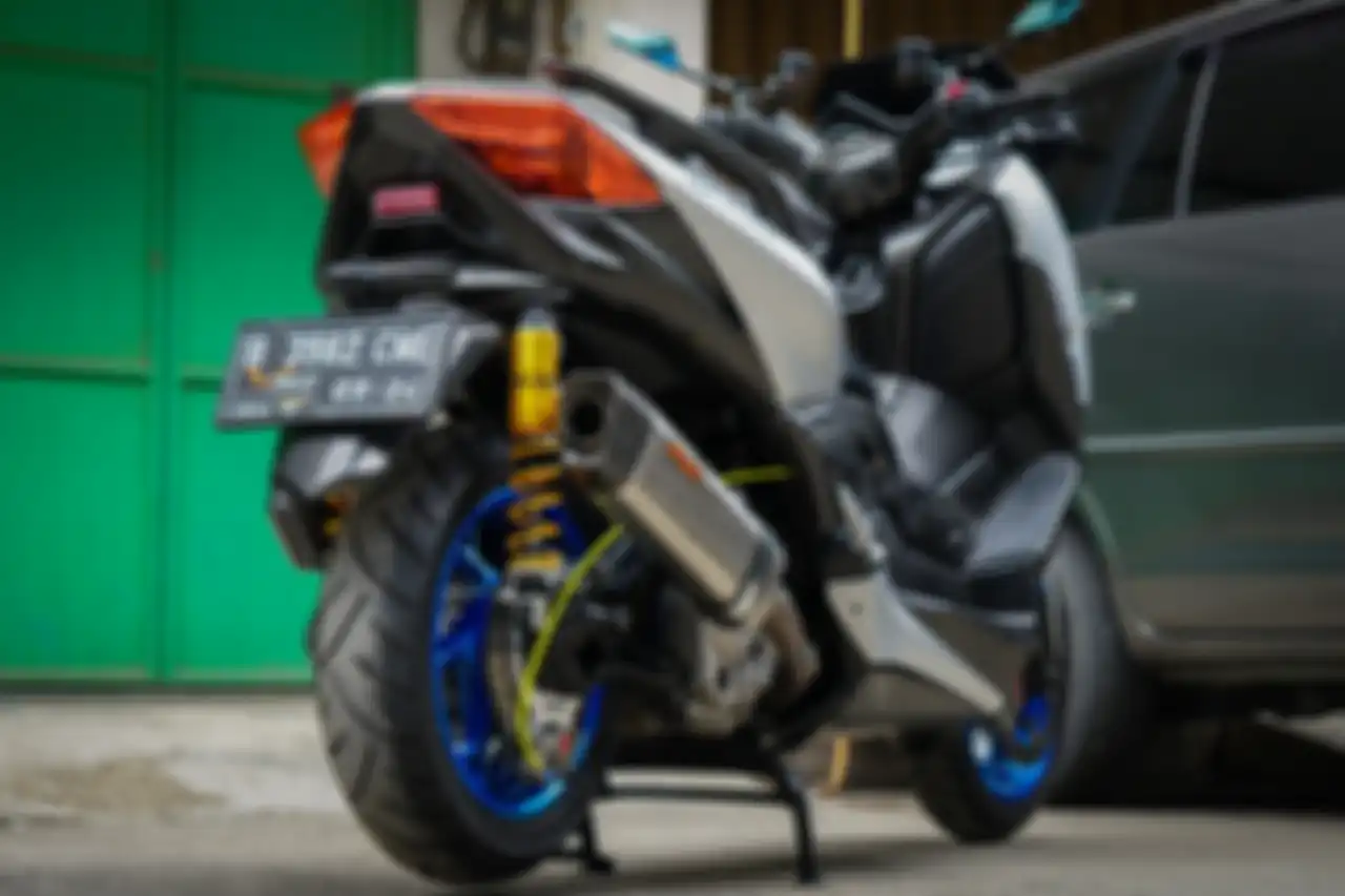 Modifikasi Yamaha XMAX totalitas di pengereman plus bodi carbon, simpel tapi maksi.