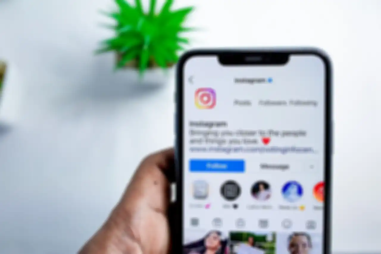 Ilustrasi Instagram