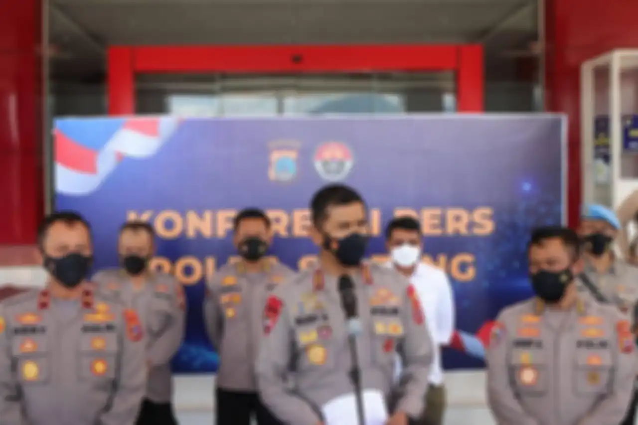 Foto sidang etik mantan Kapolsek Parigi Iptu IDGN beredar di media sosial.