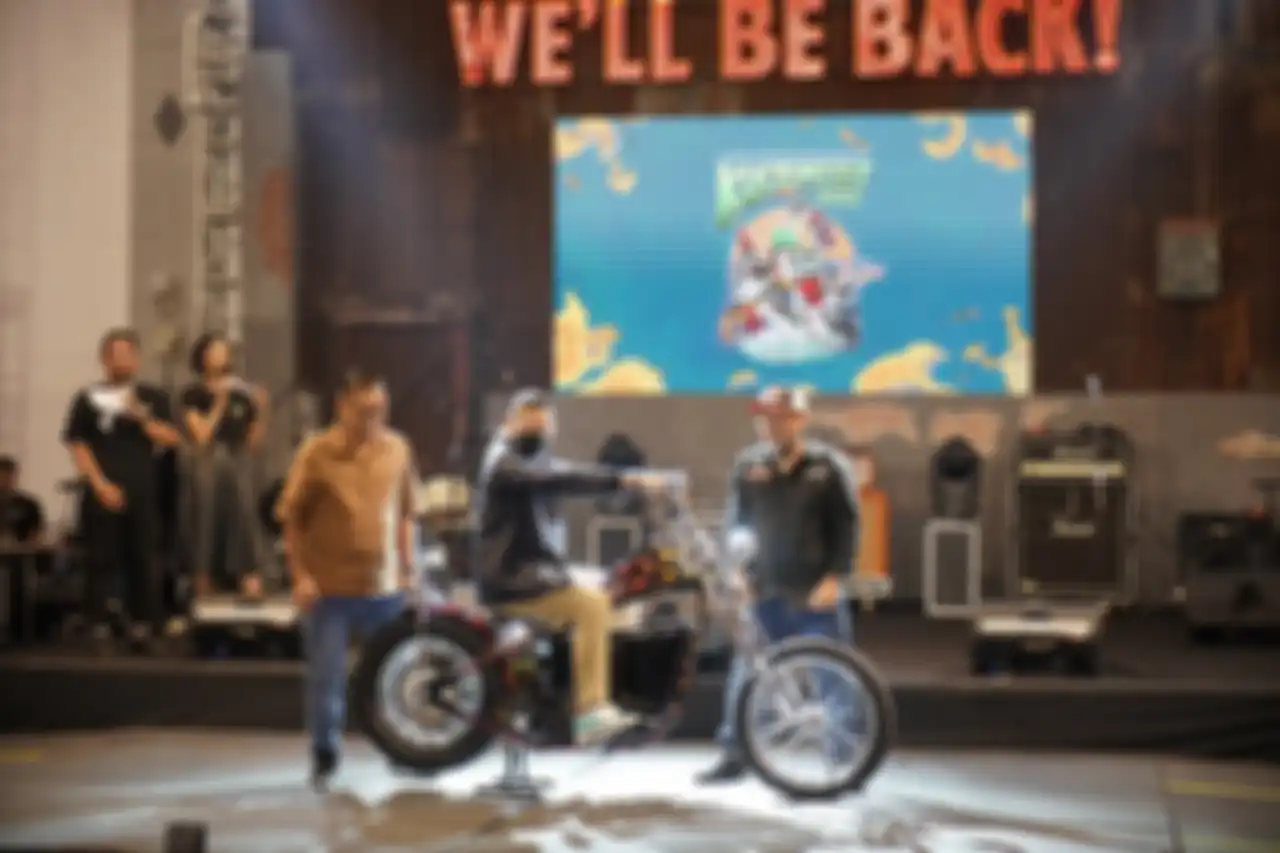 Lucky draw Kustomfest 2022, motor listrik custom bergaya chopper.