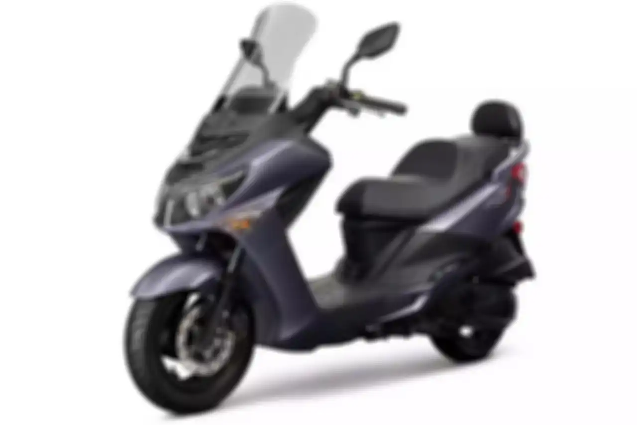 SYM JOYRIDE S200i tampil elegan dengan warna abu-abu metalik