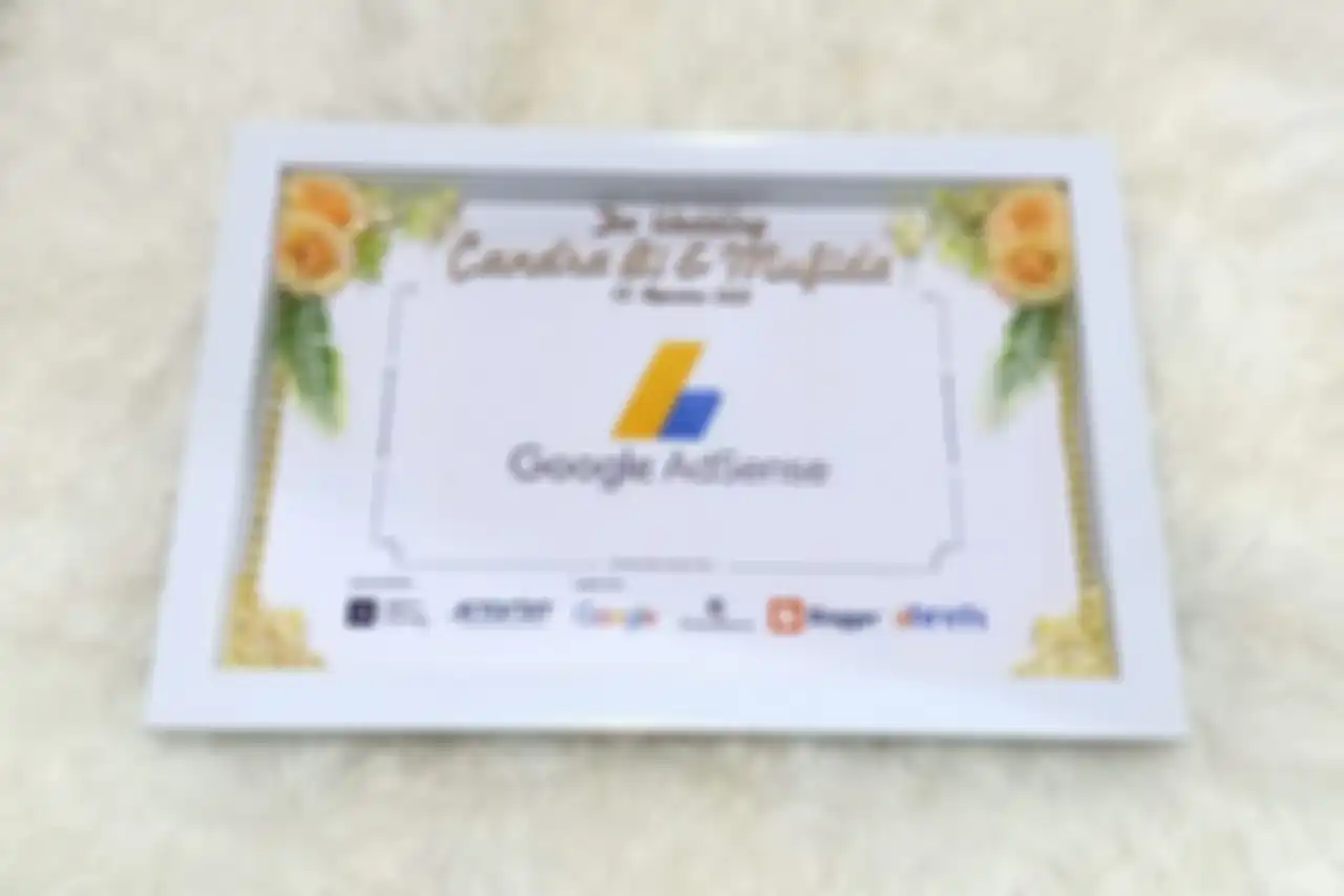 Pernikahan blogger Candra Bi dengan tambatan hatinya, Mufida, menggunakan mahar unik berupa adsense dan hosting