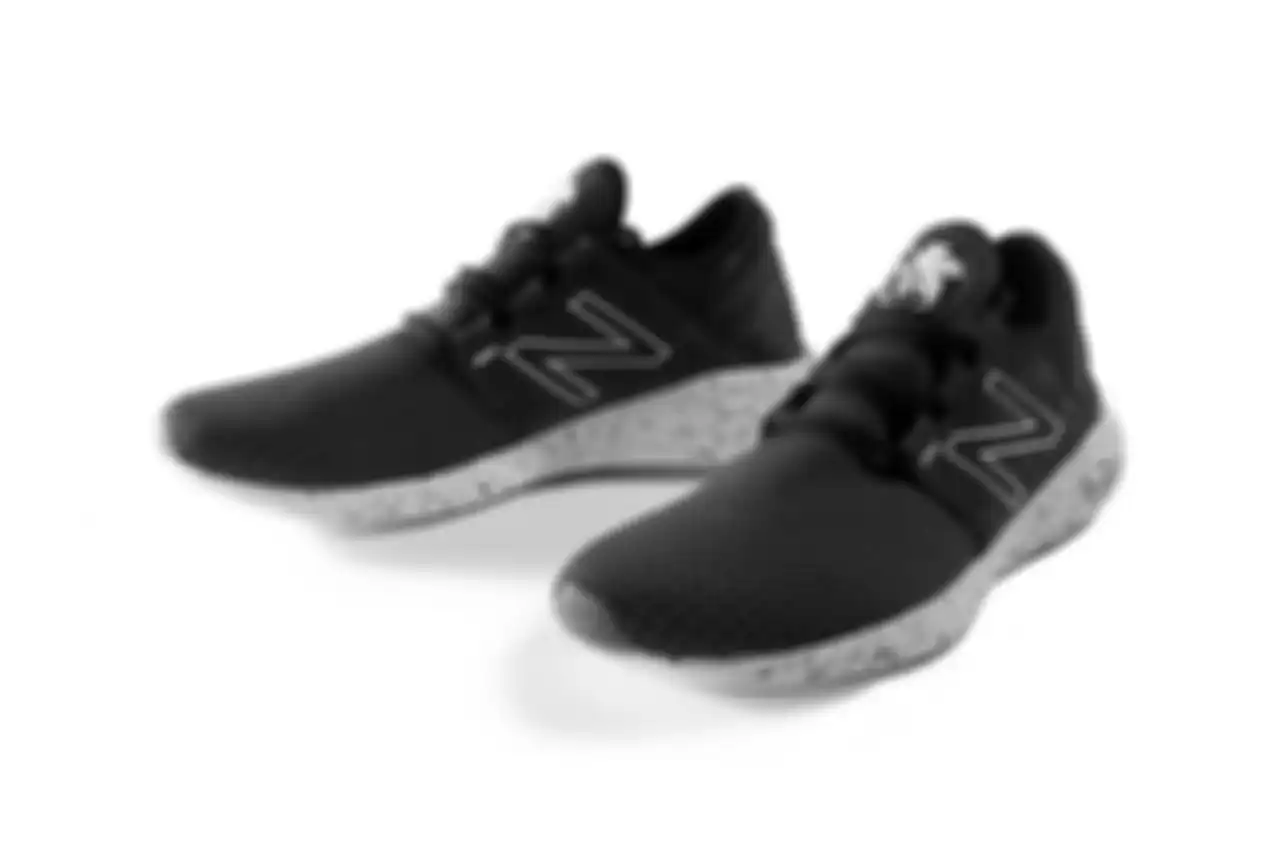 Jual new balance evangelion top