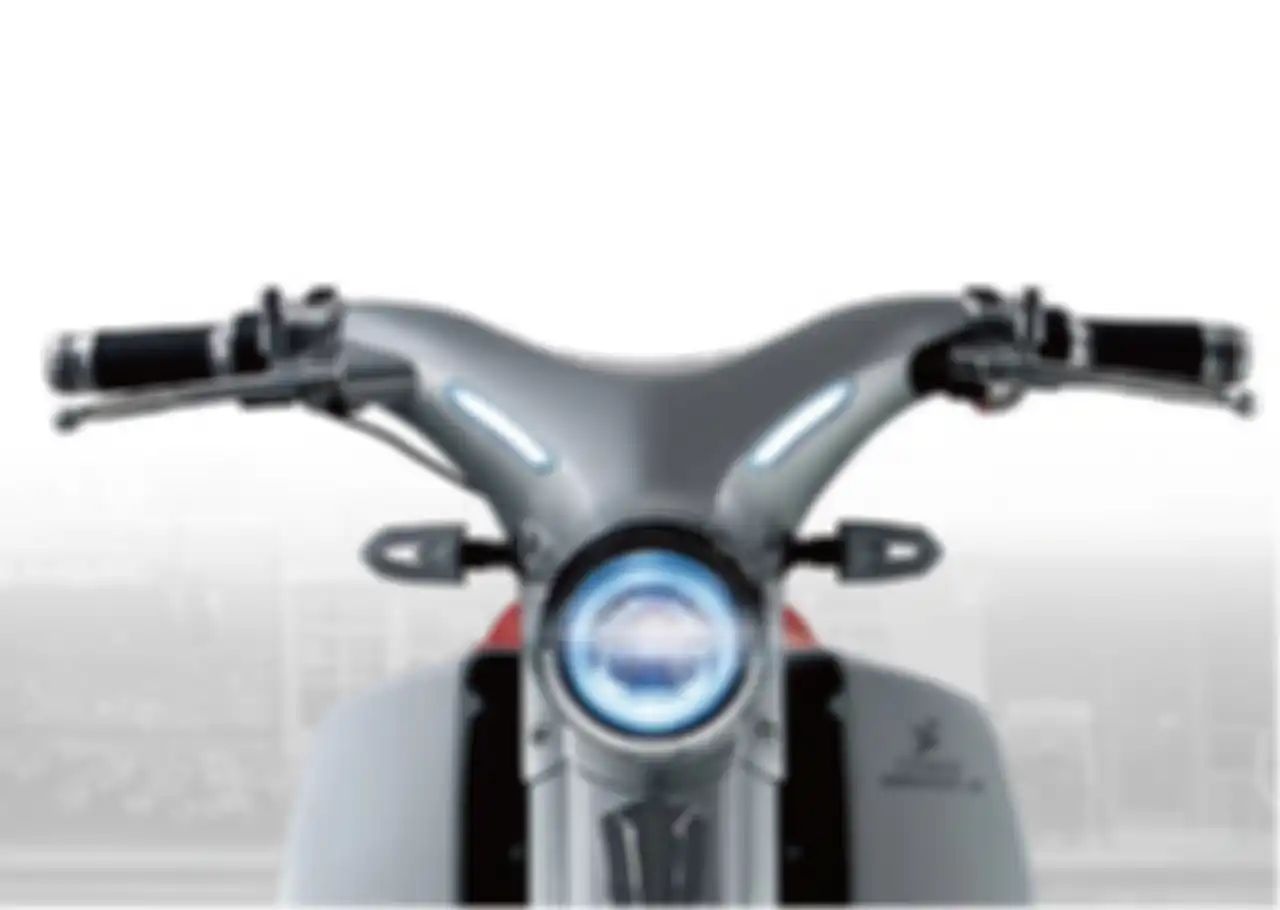 Bagian headlamp motor listrik CSC Monterey.