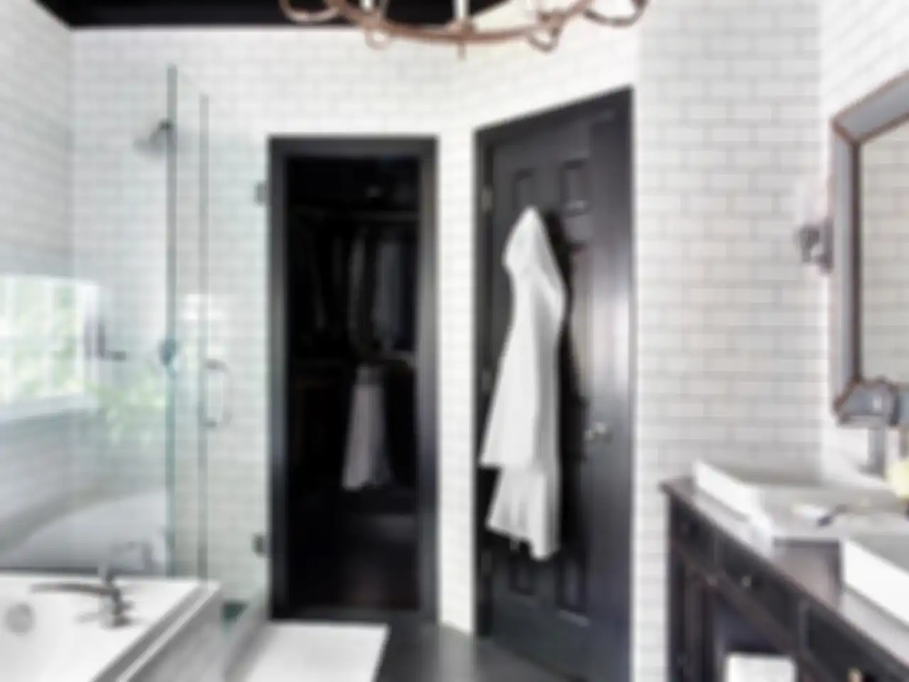 sekat kaca pada kamar mandi | dok. enddir.com