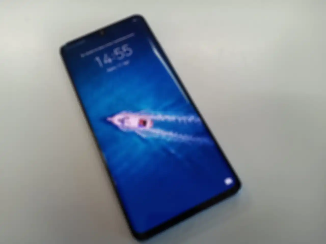 Tampilan depan Huawei P30 Pro.
