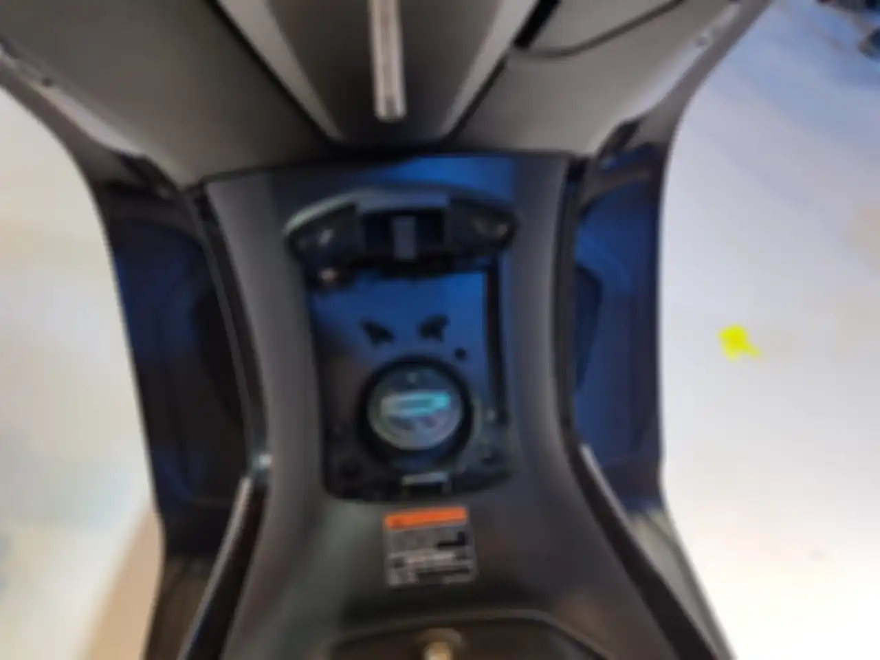Kapasitas tangki bensin Yamaha NMAX terbaru sebesar 7,1 liter.