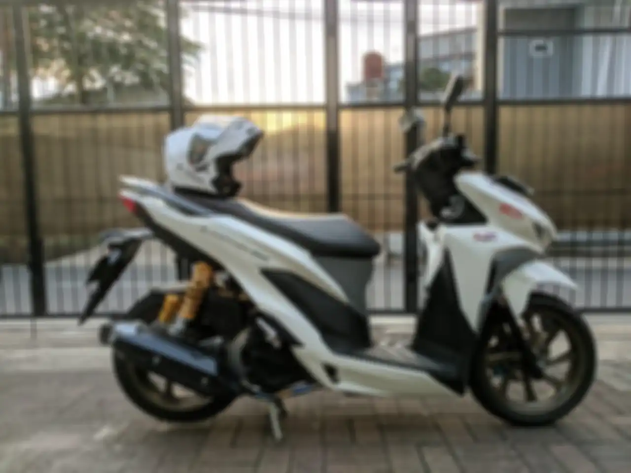 Bikin Honda Vario sokbreker belakangnya double