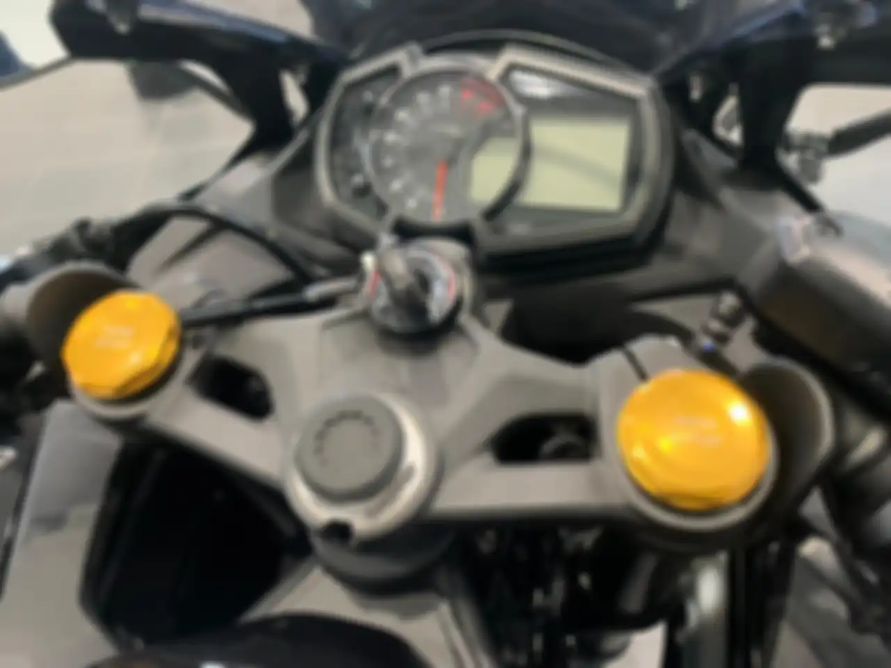 Area setang dan spidometer Kawasaki ZX-25R alias Ninja 250 4 Silinder