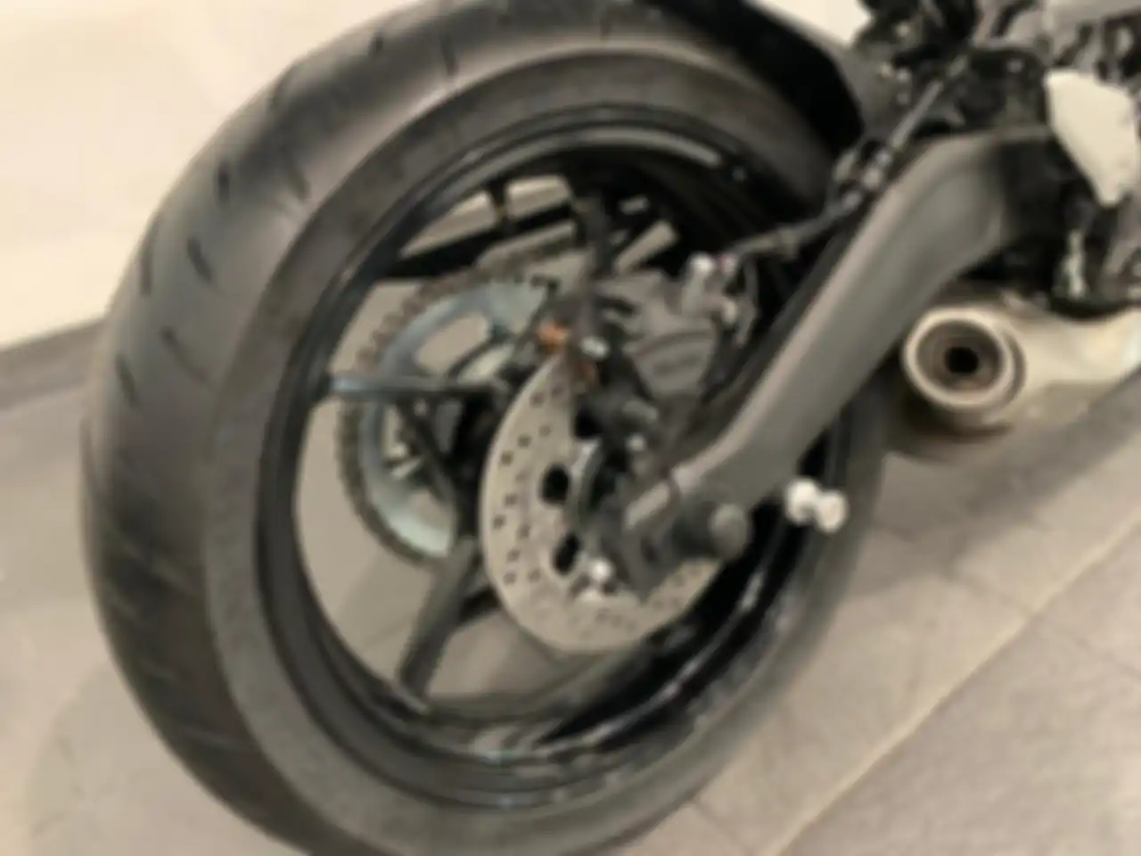 Swing arm gull arm alias banana di Kawasaki ZX-25R