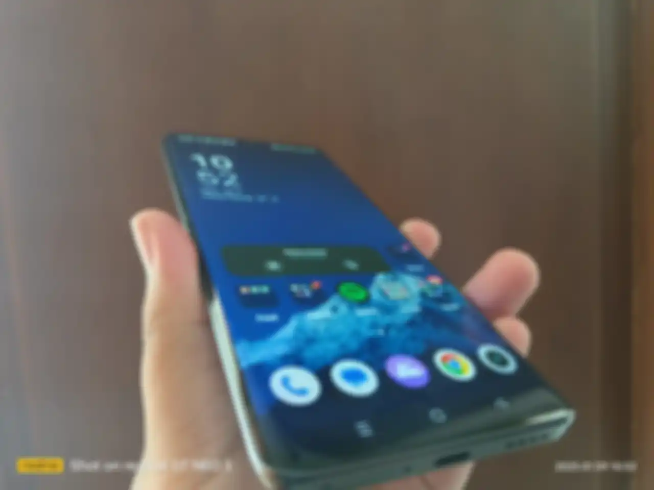 Layar Curved Realme 10 Pro+ 5G